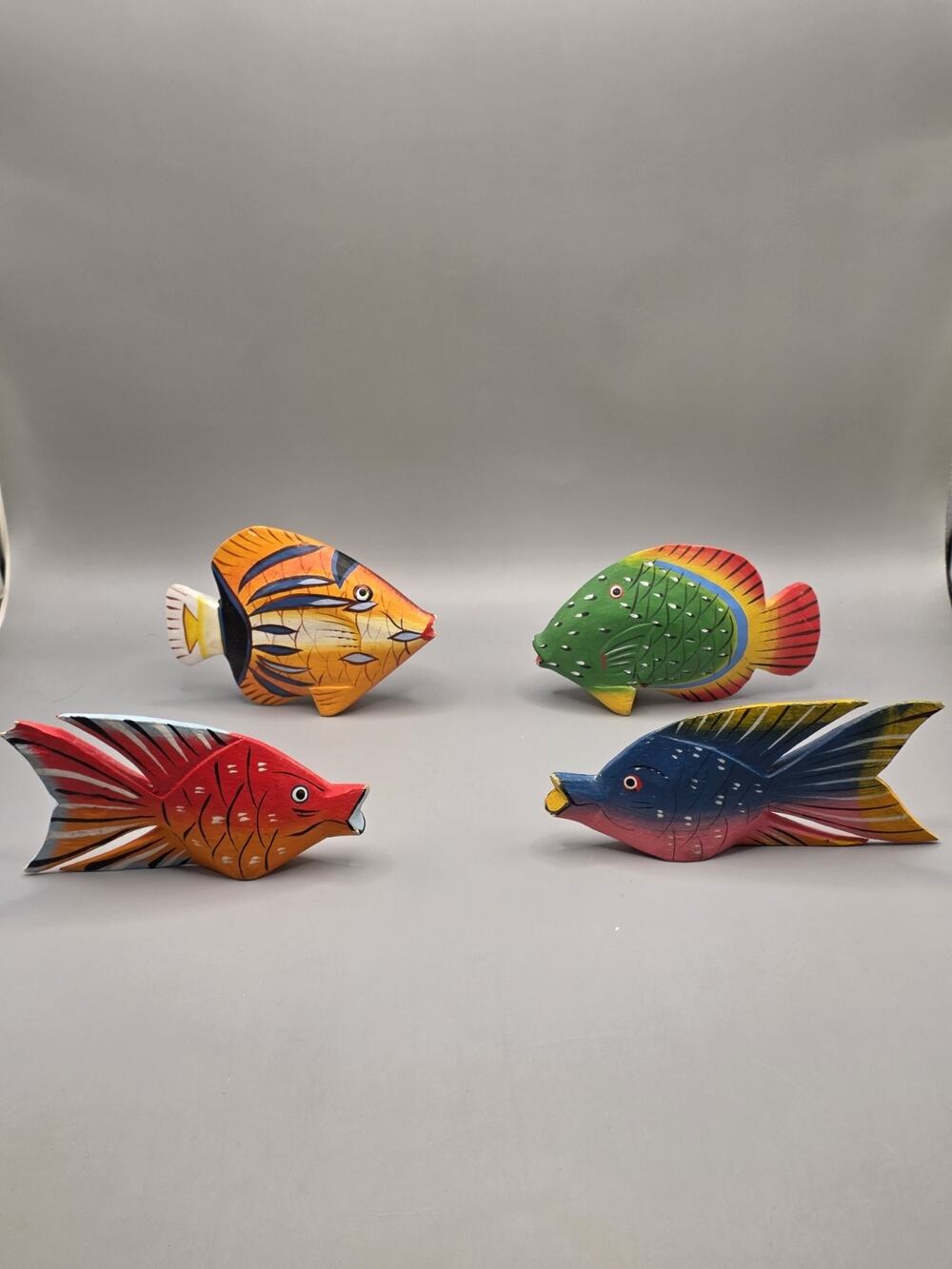 Vintage Hand Carved Wooden Tropical Fish Figurines - Colorful Lot of 4-dmg***